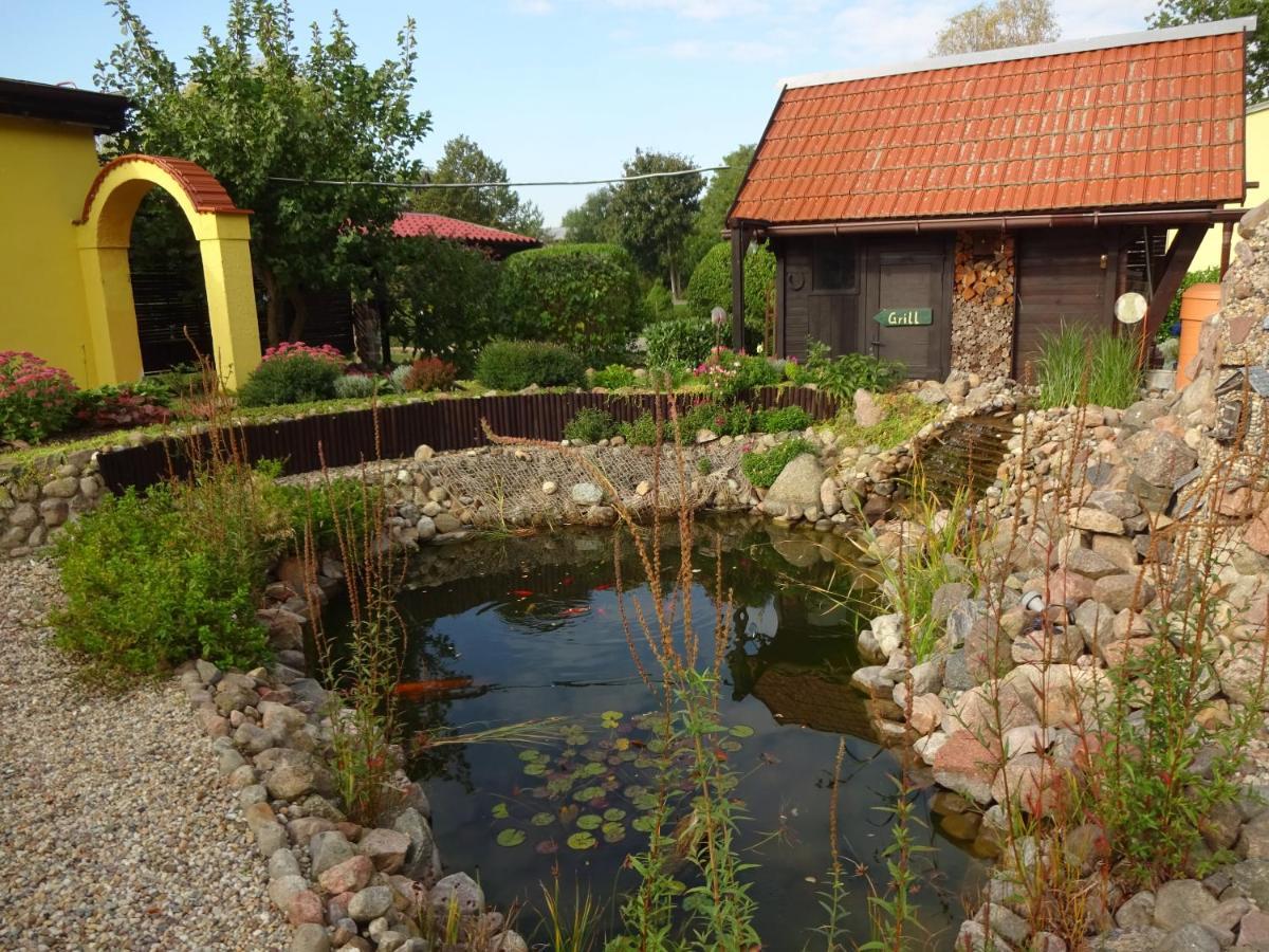 Ferienhaus "Am Gutspark" Alt Tucheband Екстер'єр фото