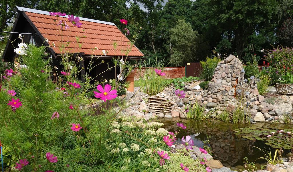 Ferienhaus "Am Gutspark" Alt Tucheband Екстер'єр фото